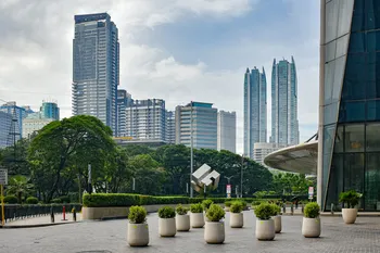 The Podium, ADB Avenue, Ortigas Center, Mandaluyong, Metro Manila, Philippines, photo by  Sian Labay on Unsplash