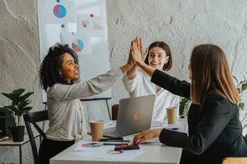 8 marzo, Giornata internazionale della donna: le iniziative e i bandi 2025