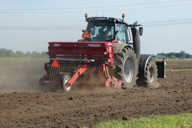 Trattori green e agricoltura di precisione: il Masaf cambia il bando PNRR per la meccanizzazione